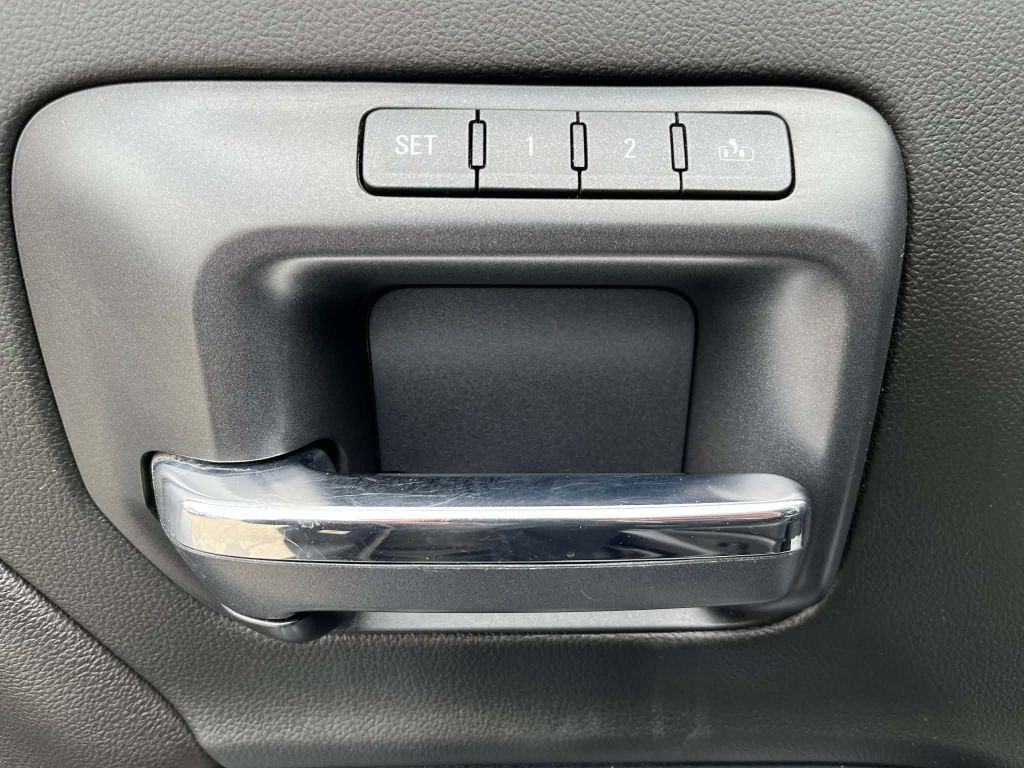 2018 Chevrolet Silverado 1500 Image 19