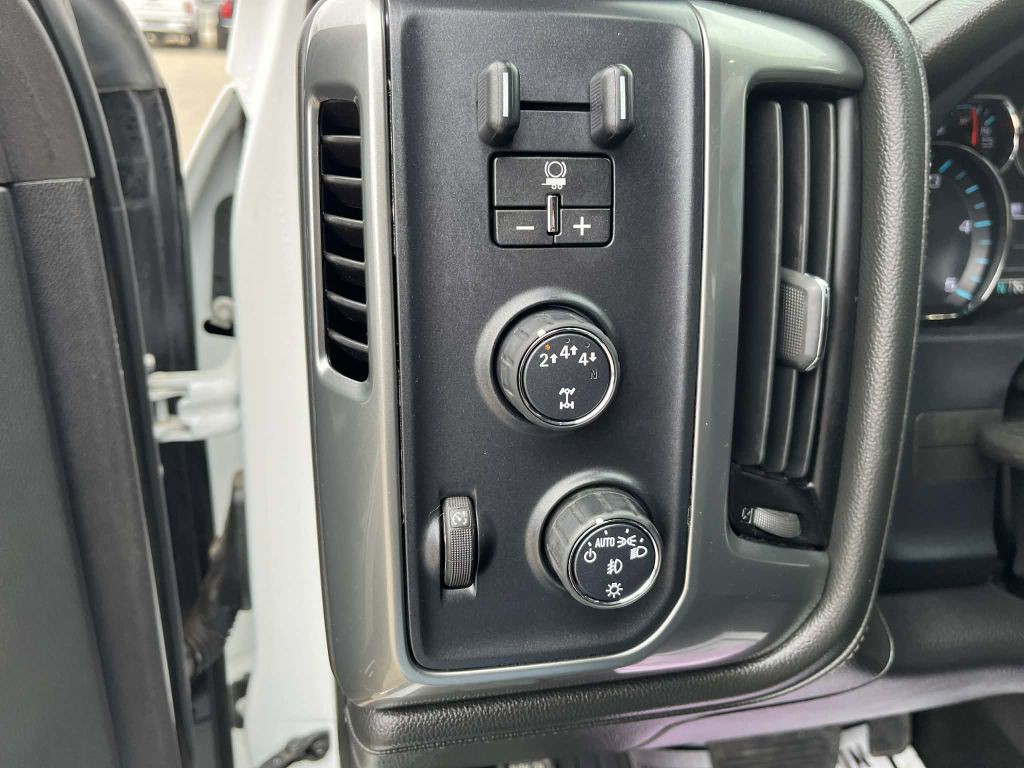 2018 Chevrolet Silverado 1500 Image 22