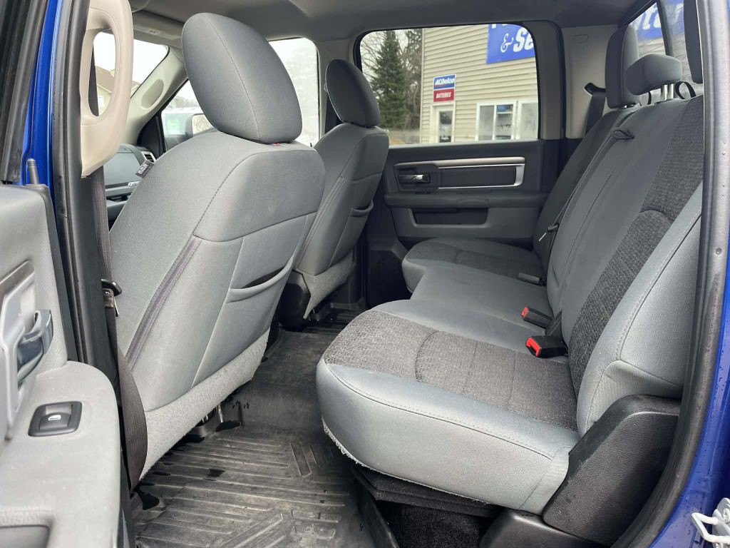 2016 RAM 2500 Image 27