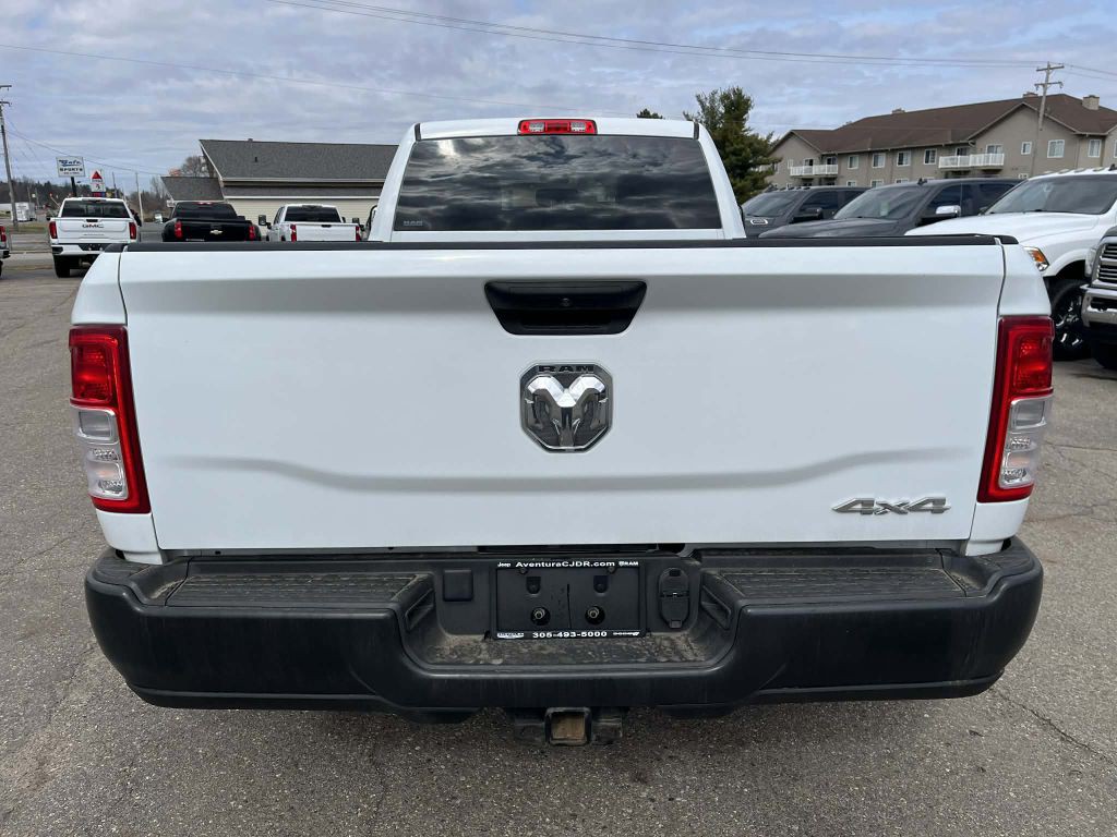2022 RAM 3500 Image 7