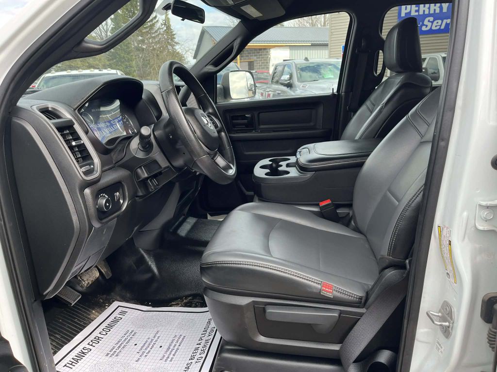 2022 RAM 3500 Image 25