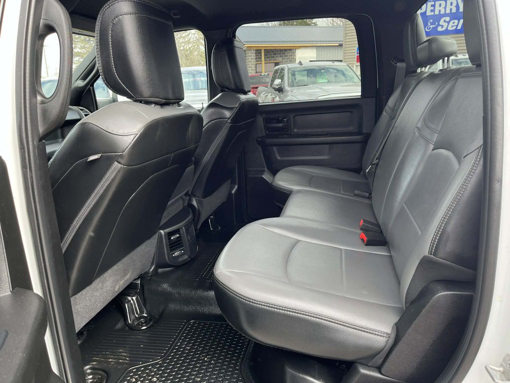 2022 RAM 3500 Image 26