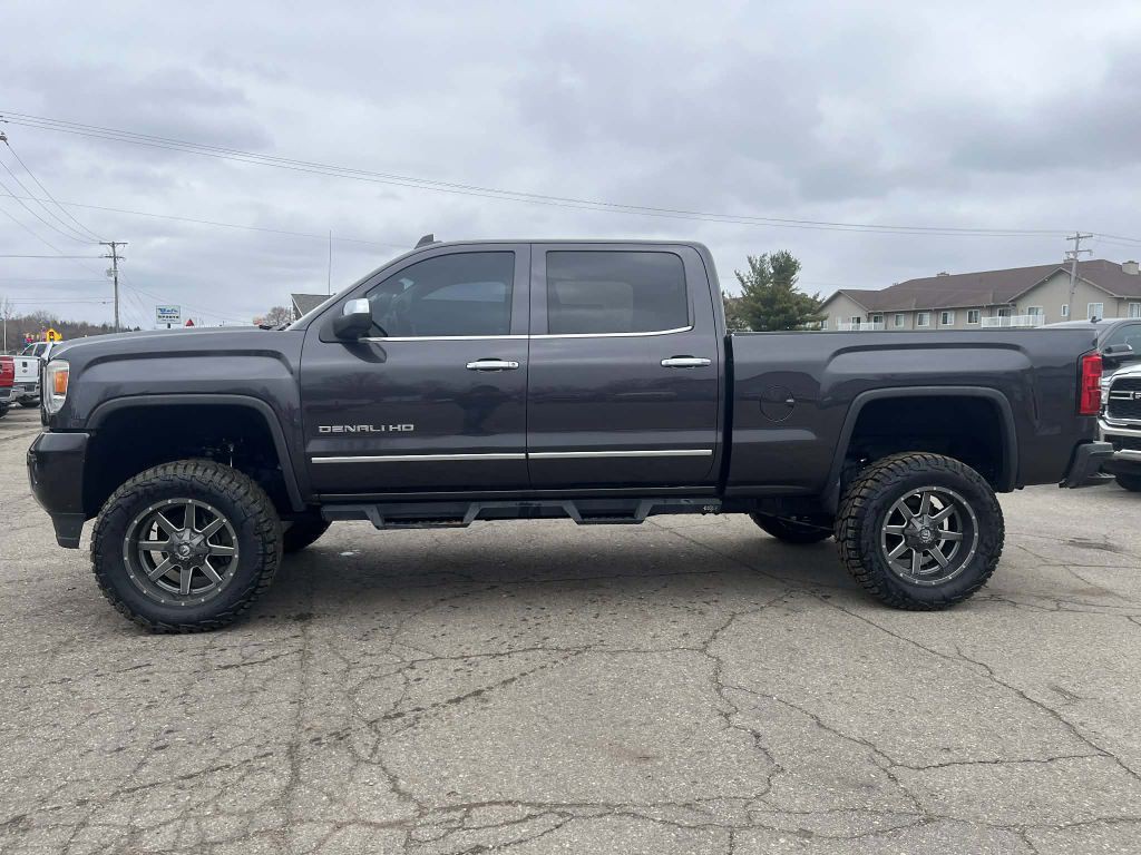 2016 GMC Sierra 2500 Image 1