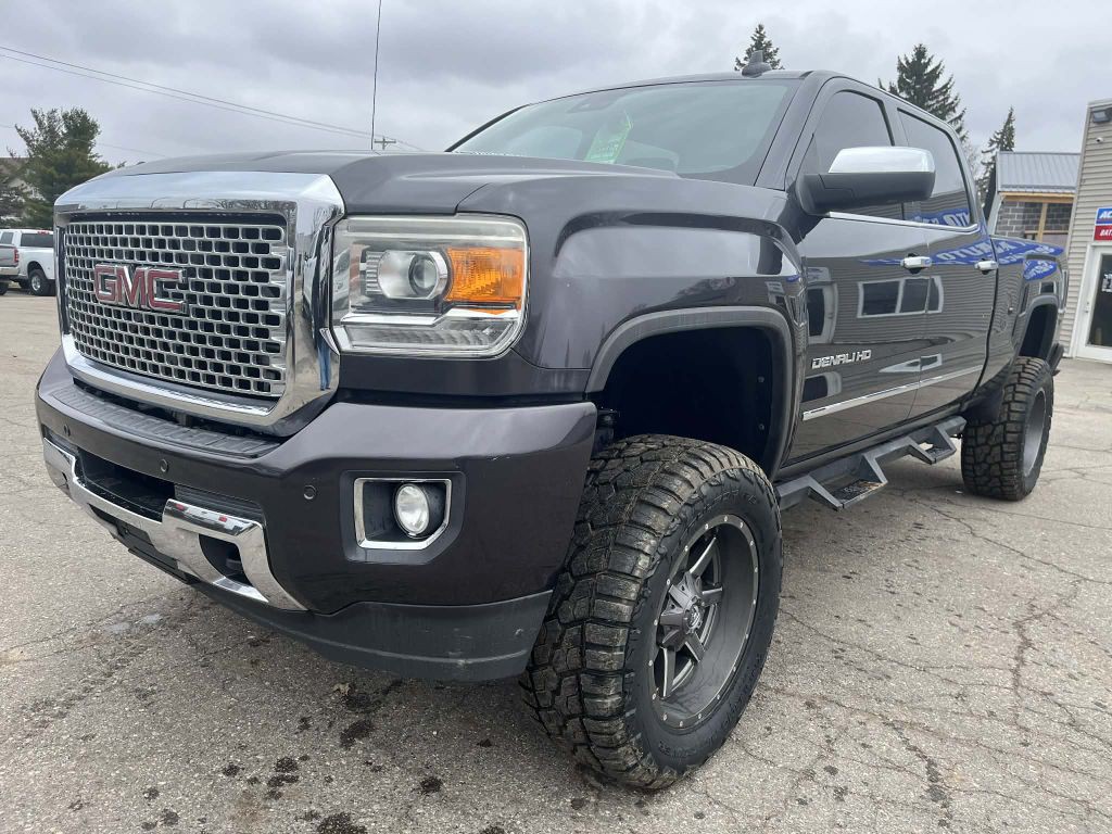 2016 GMC Sierra 2500 Image 2