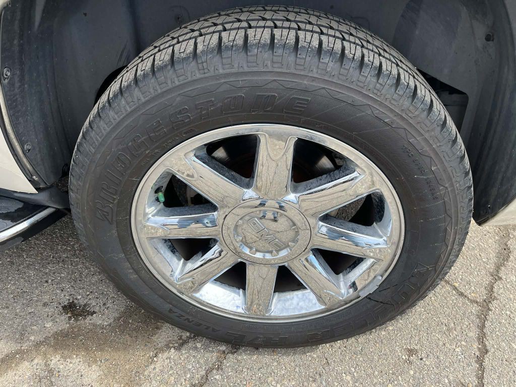 2014 GMC Yukon Image 17