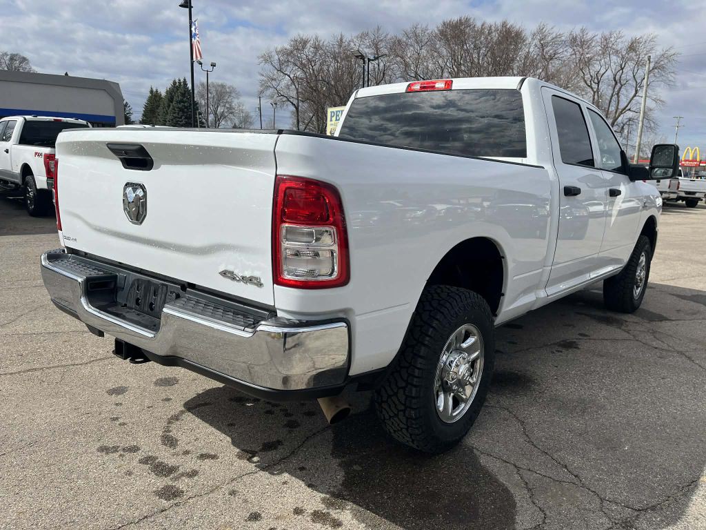 2023 RAM 3500 Image 6