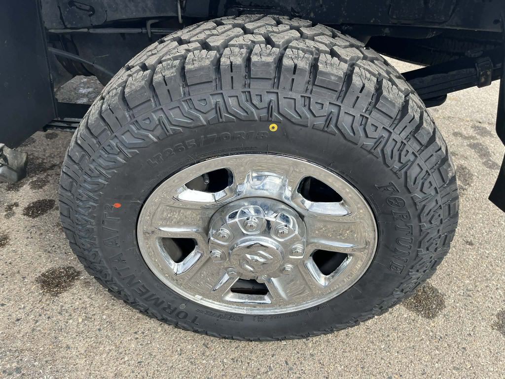 2023 RAM 3500 Image 13