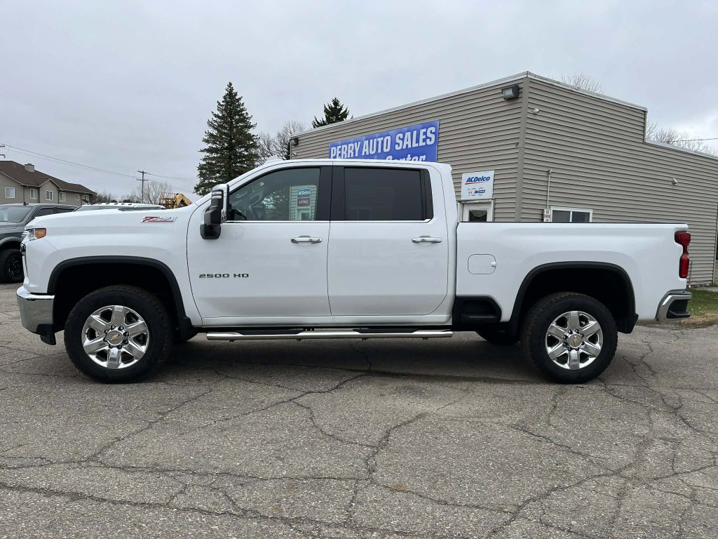 2022 Chevrolet Silverado 1500 Image 1
