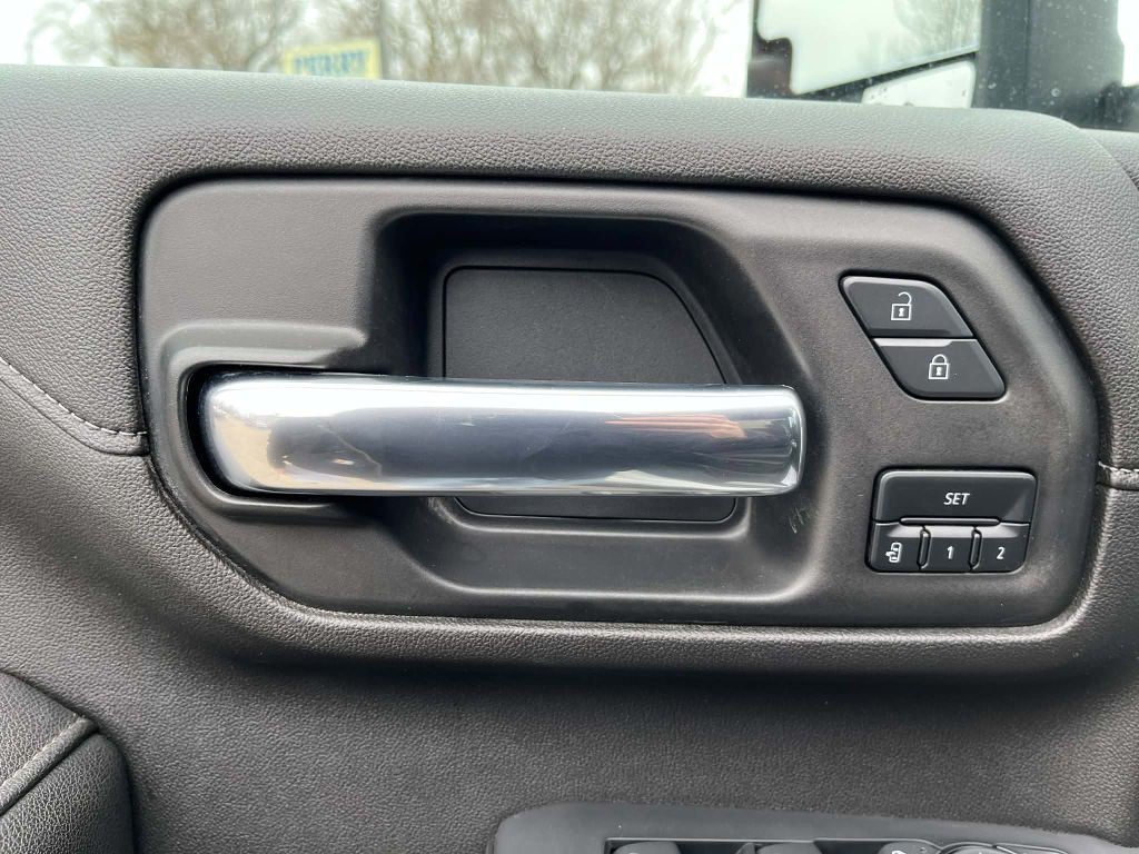 2022 Chevrolet Silverado 1500 Image 19