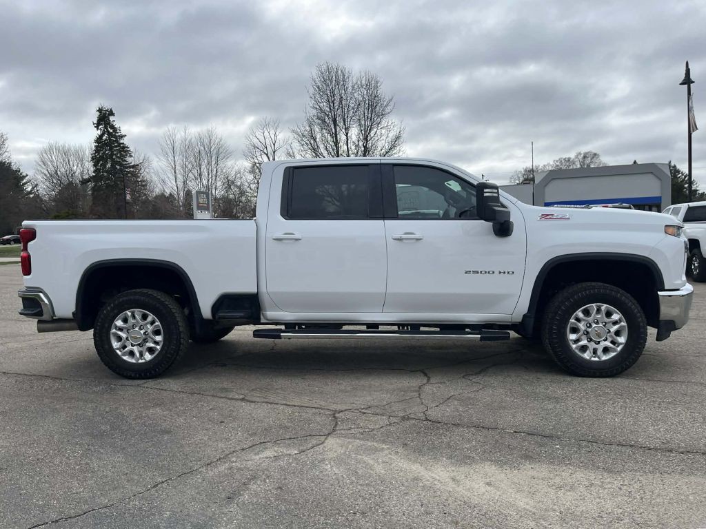 2022 Chevrolet Silverado 1500 Image 5