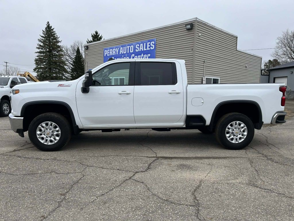 2022 Chevrolet Silverado 1500 Image 1