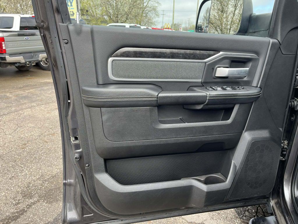 2021 RAM 2500 Image 18