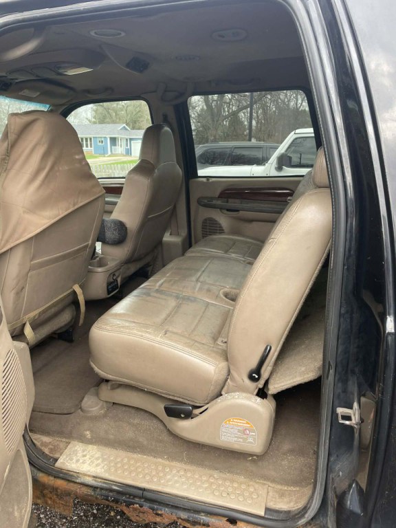 2002 Ford Excursion Image 14