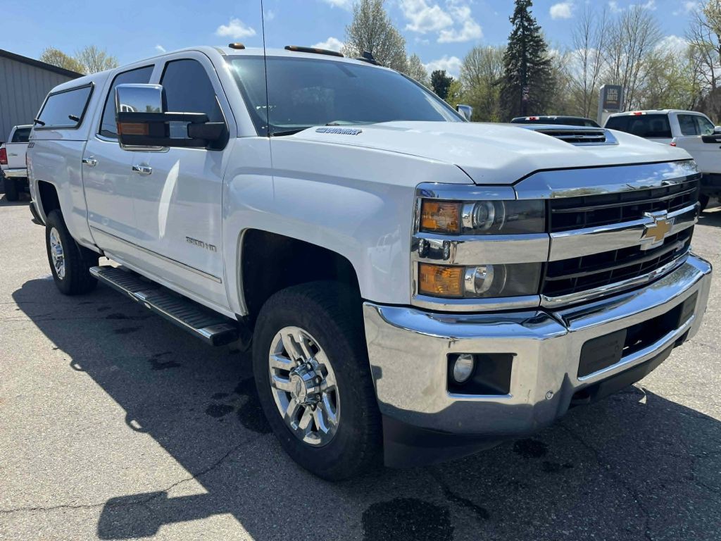 2018 Chevrolet Silverado 1500 Image 4