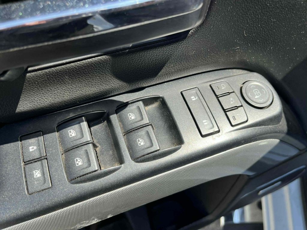 2018 Chevrolet Silverado 1500 Image 16