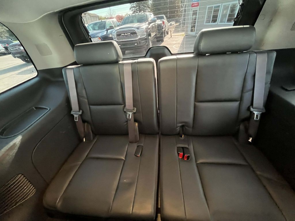 2011 GMC Yukon Image 28