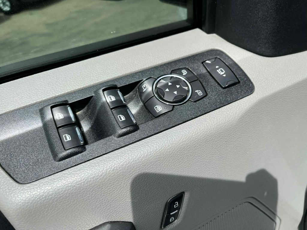 2021 Ford F-250 Image 19