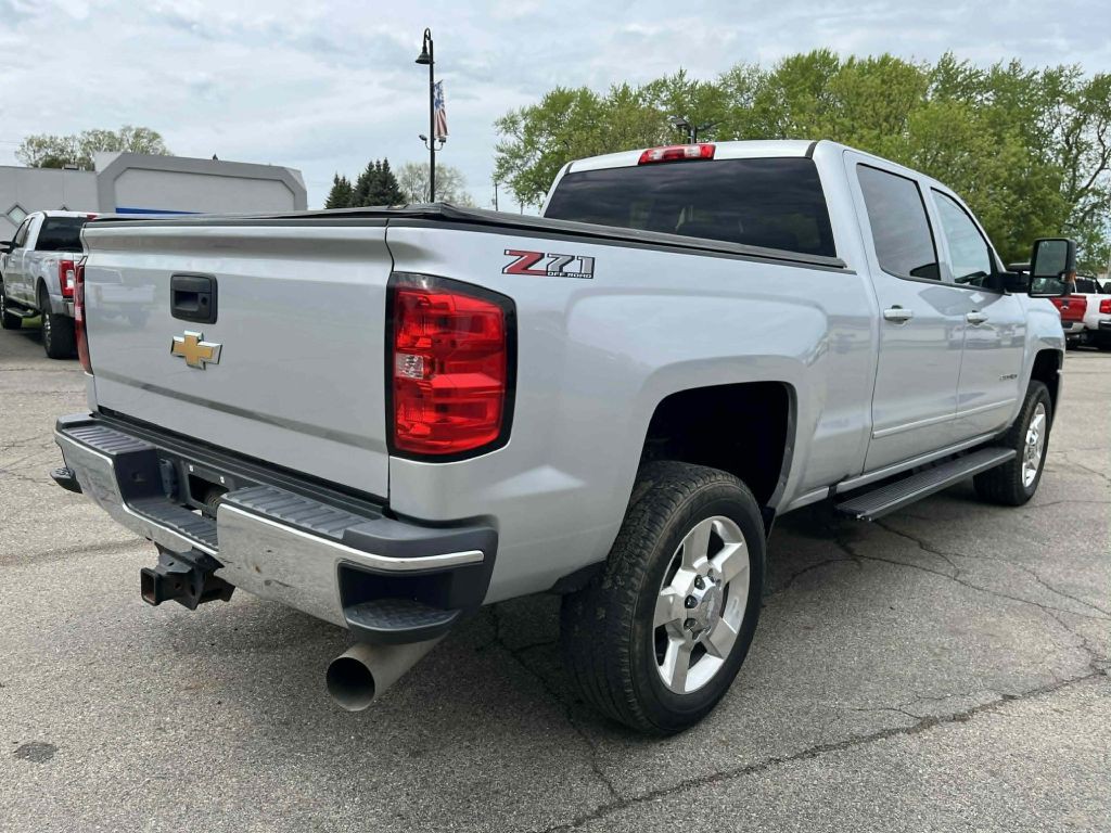 2019 Chevrolet Silverado 1500 Image 6