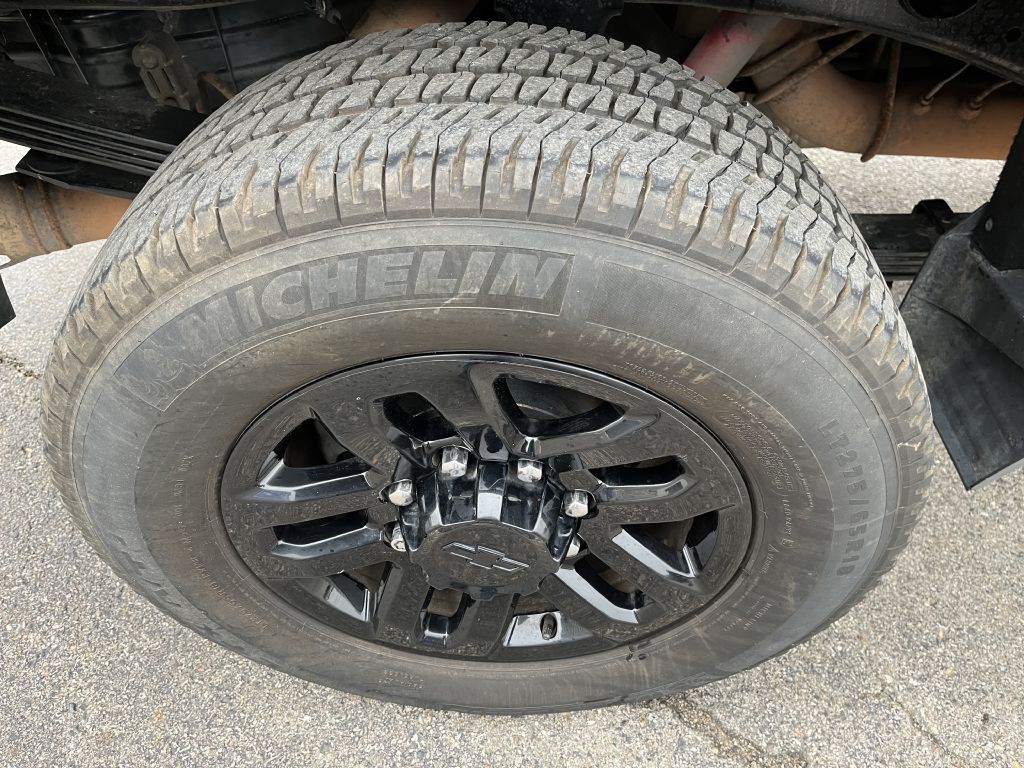 2018 Chevrolet Silverado 1500 Image 17