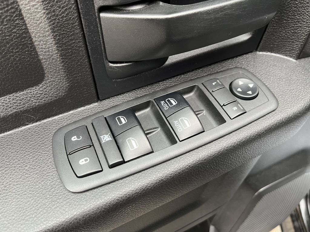 2018 RAM 2500 Image 19
