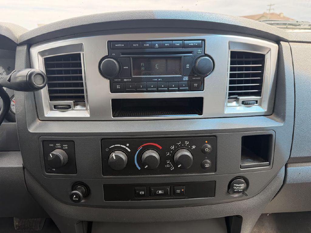 2008 Dodge Ram 2500 Image 17