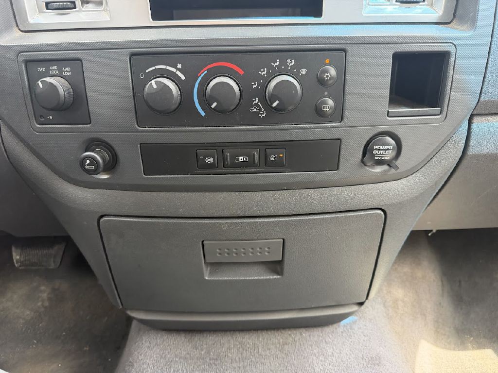 2008 Dodge Ram 2500 Image 18