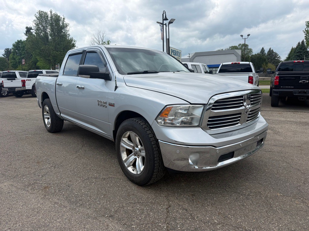 2014 RAM 1500 Image 2