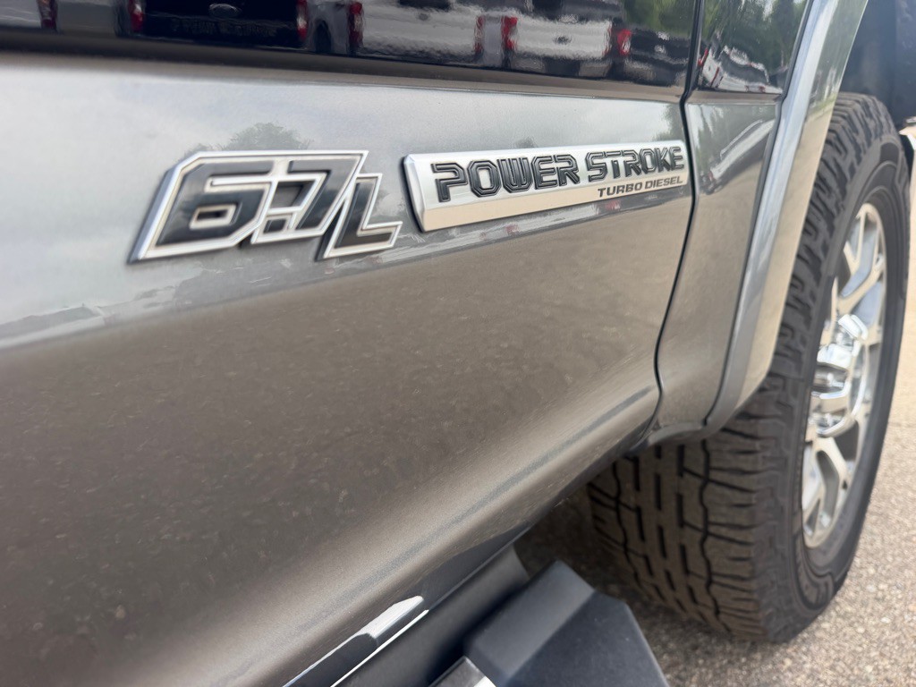2021 Ford F-250 Image 14