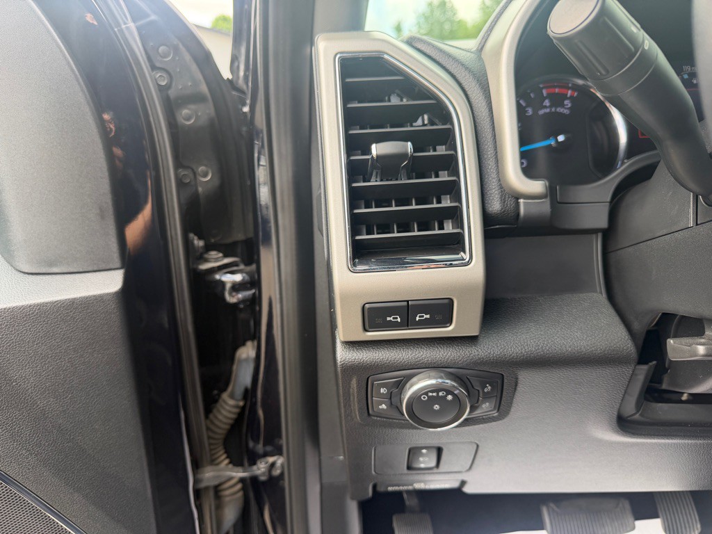 2021 Ford F-250 Image 17