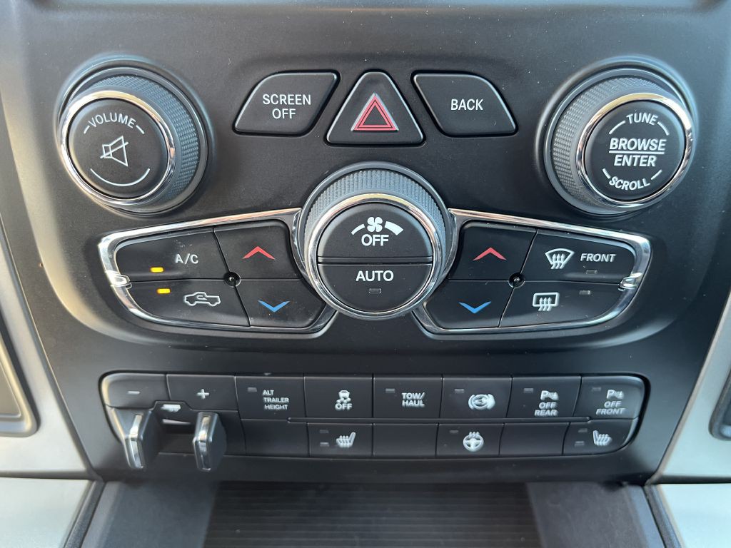 2018 RAM 3500 Image 25