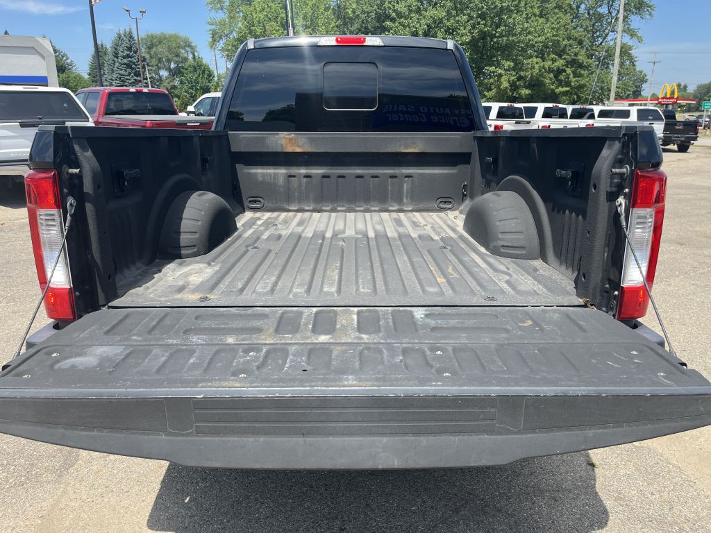 2017 Ford F-250 Image 8