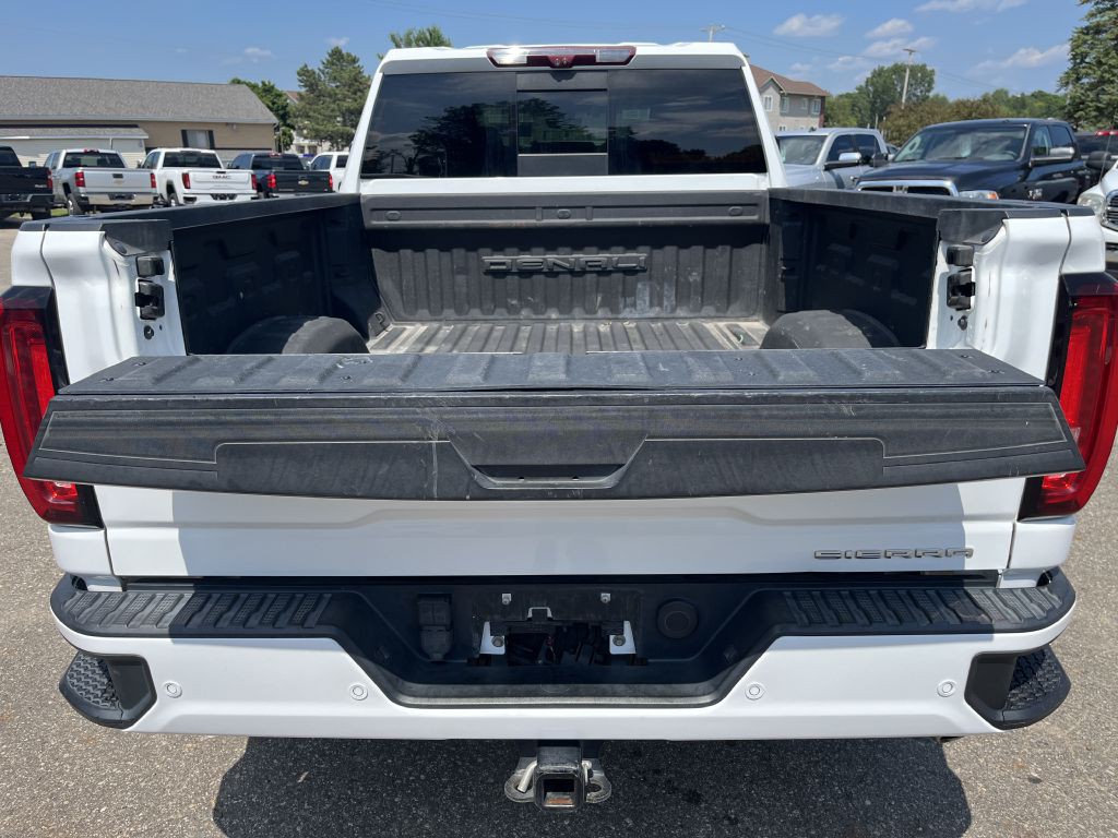 2022 GMC Sierra 2500 Image 9