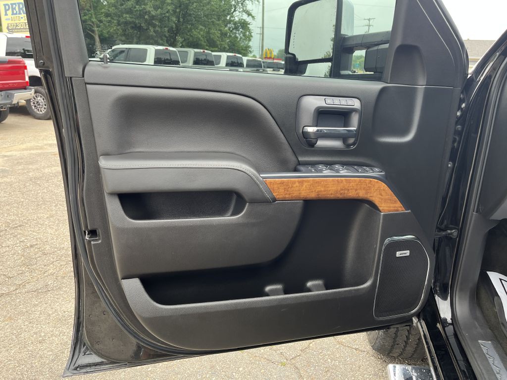 2018 Chevrolet Silverado 1500 Image 18