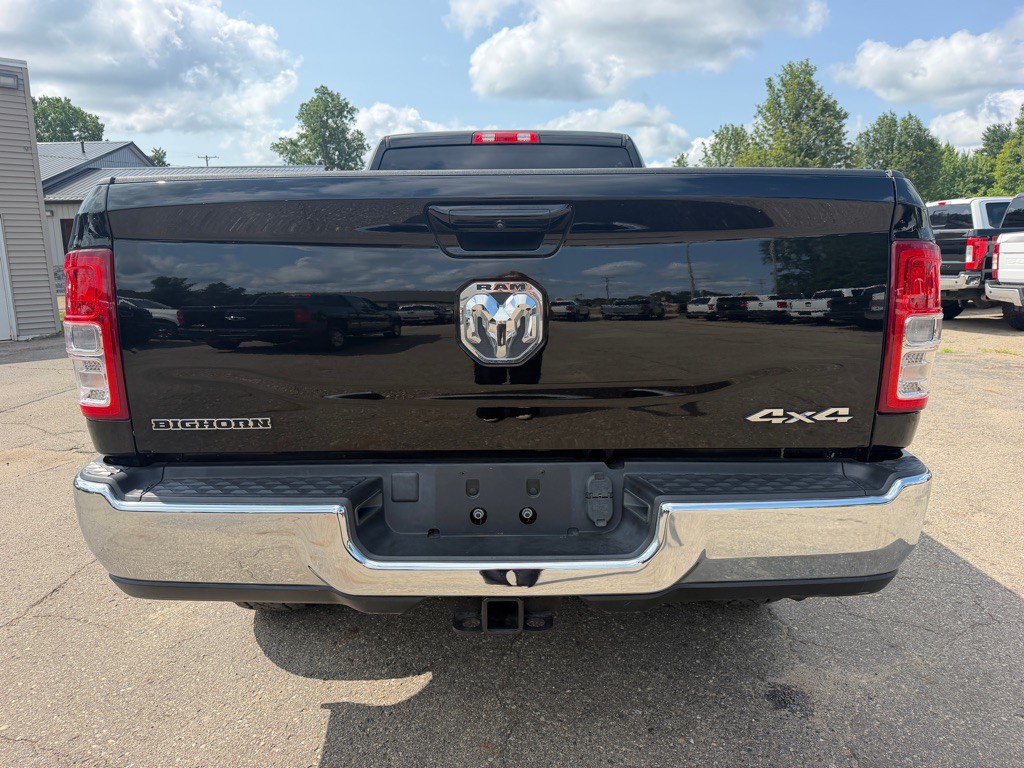 2022 RAM 3500 Image 7