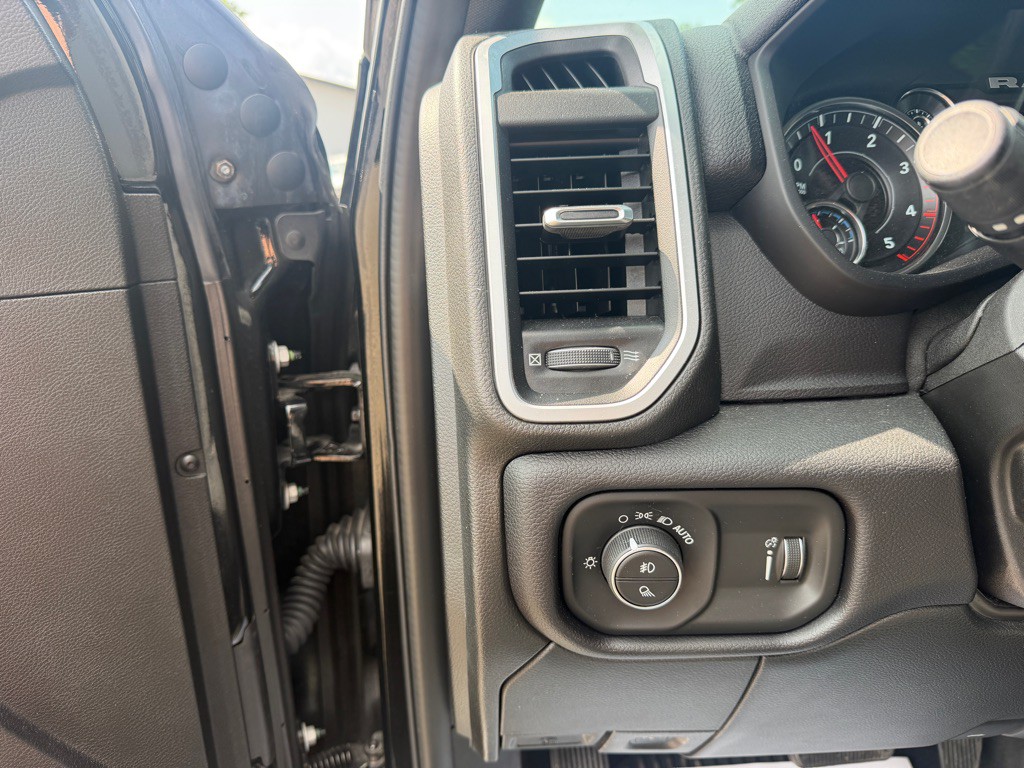 2022 RAM 3500 Image 14