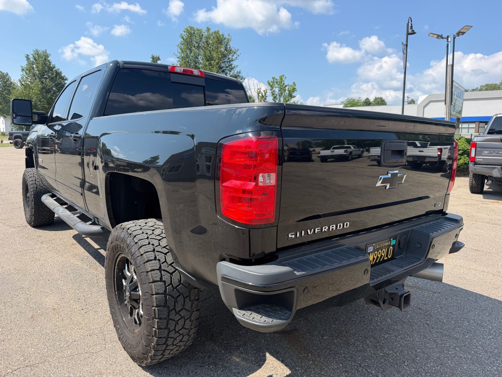 2018 Chevrolet Silverado 1500 Image 9