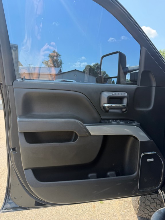 2018 Chevrolet Silverado 1500 Image 16