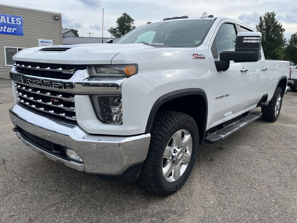 2020 Chevrolet Silverado 1500 Image 2