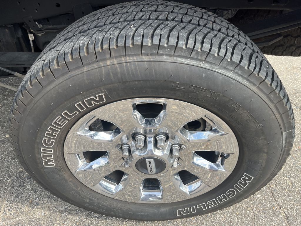 2017 Ford F-250 Image 16