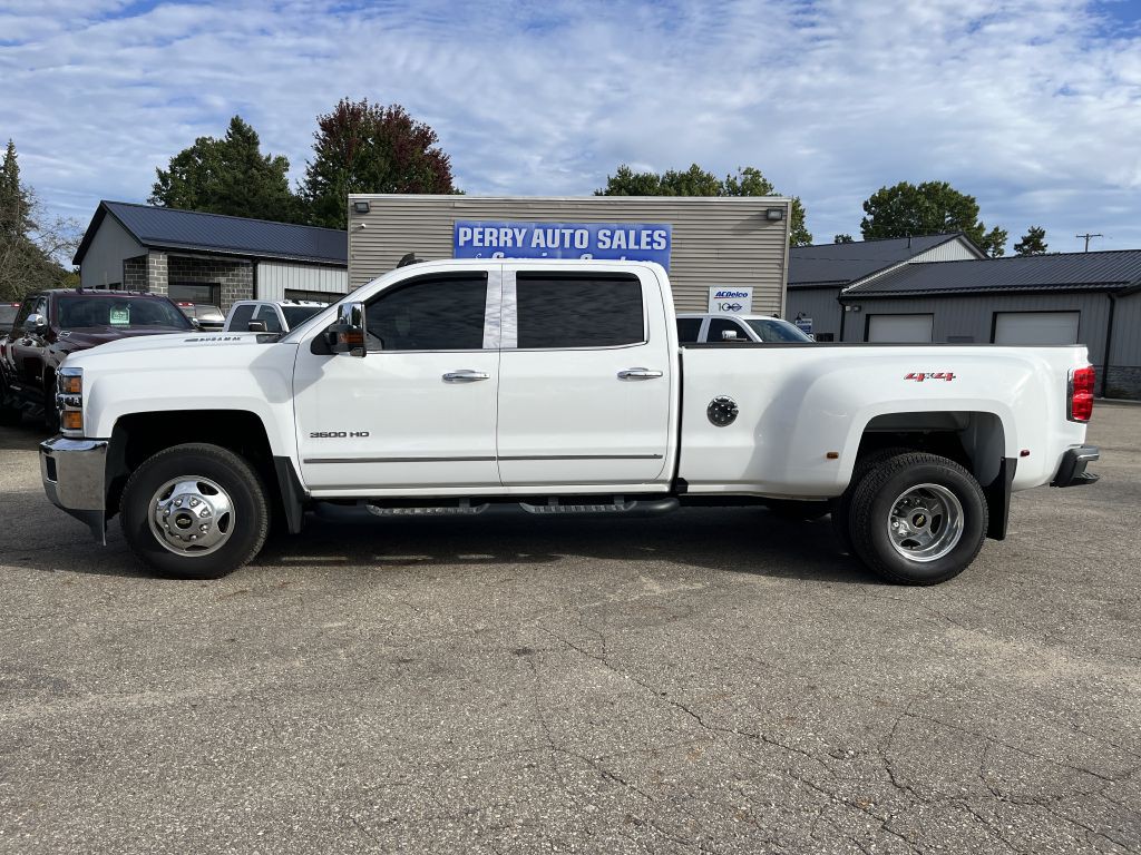 2018 Chevrolet Silverado 1500 Image 1