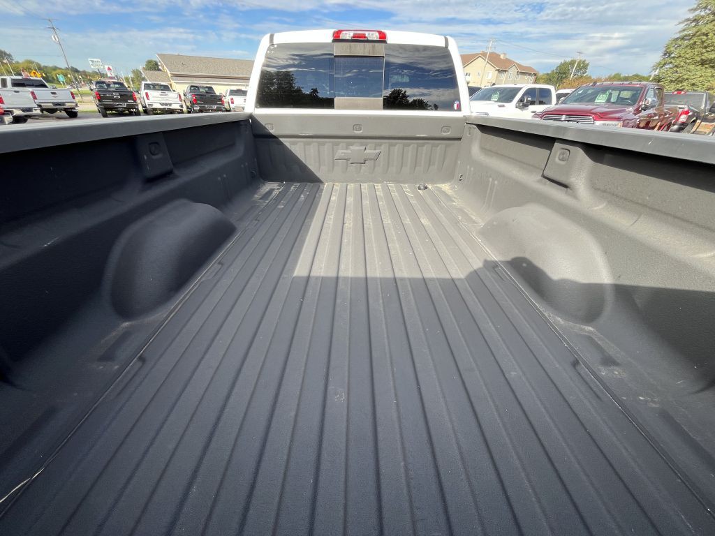 2018 Chevrolet Silverado 1500 Image 9