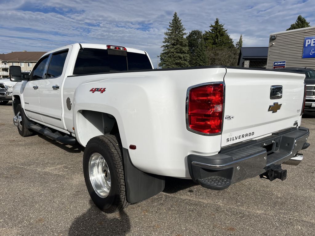 2018 Chevrolet Silverado 1500 Image 10