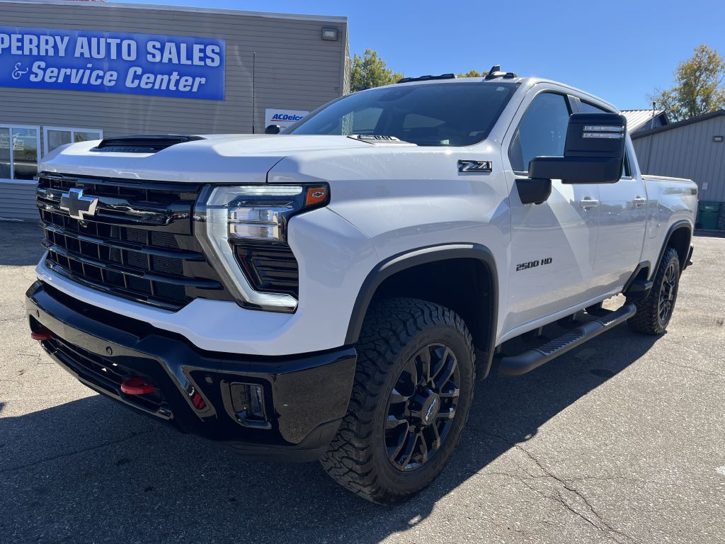 2025 Chevrolet Silverado 1500 Image 2