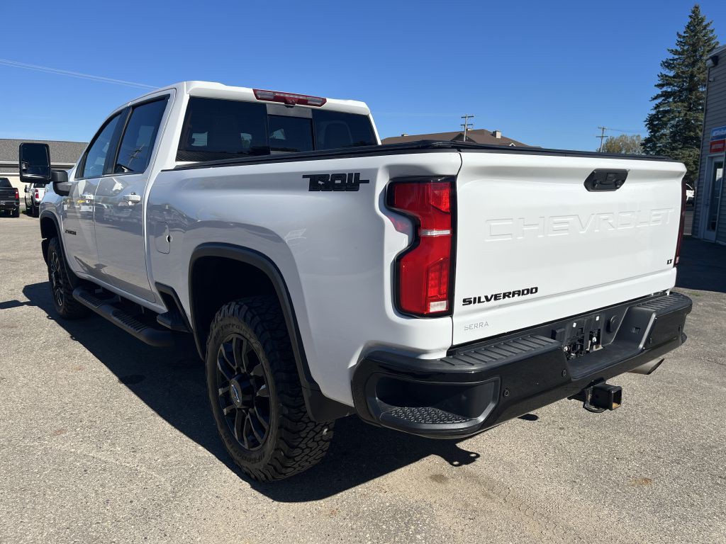 2025 Chevrolet Silverado 1500 Image 9