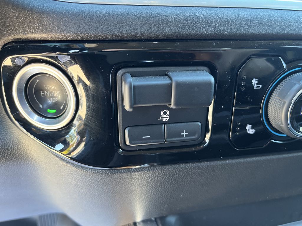 2025 Chevrolet Silverado 1500 Image 28