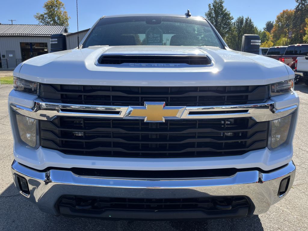 2024 Chevrolet Silverado 1500 Image 3