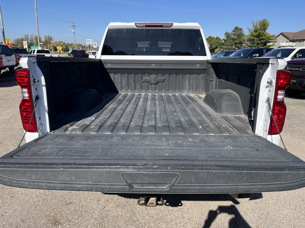 2024 Chevrolet Silverado 1500 Image 8
