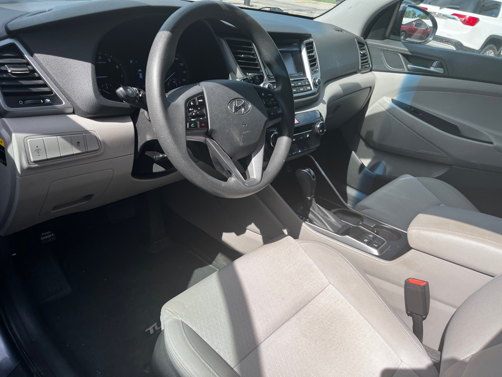 2017 Hyundai Tucson Image 8