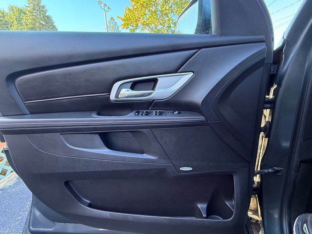2010 GMC Terrain Image 18