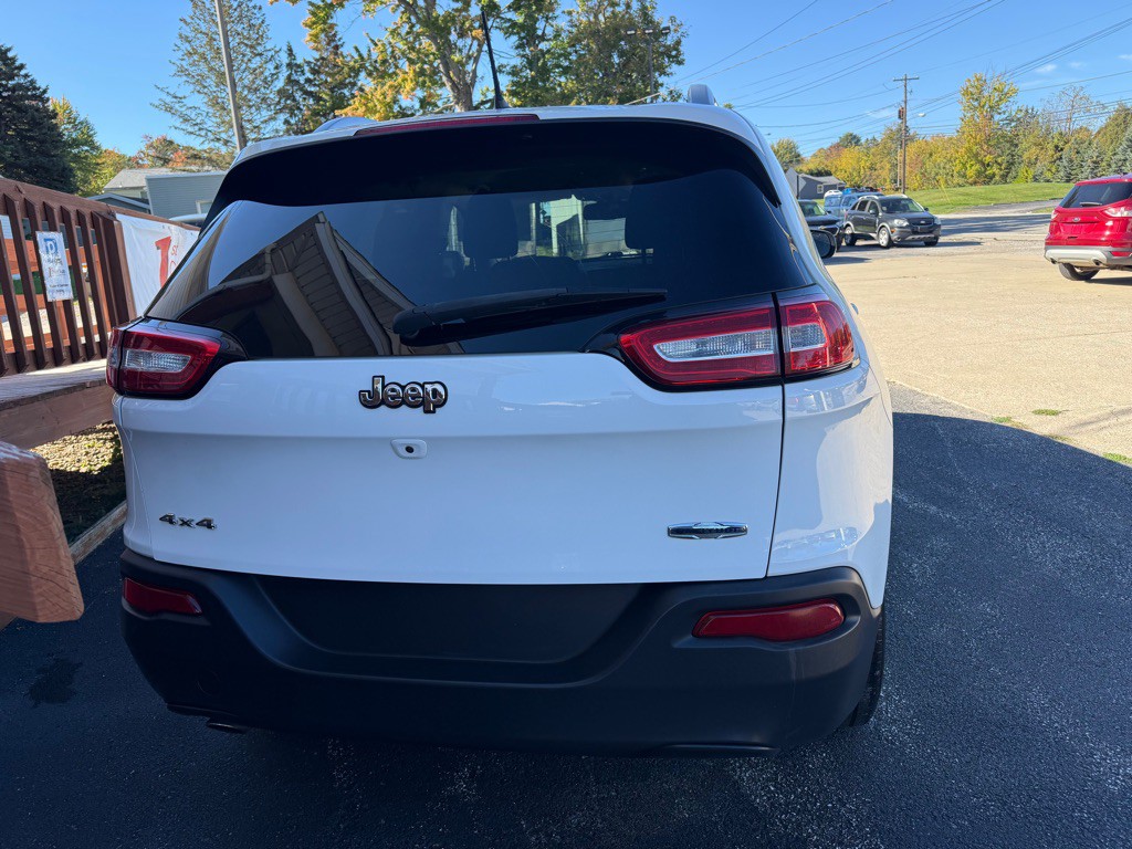 2016 Jeep Cherokee Image 3